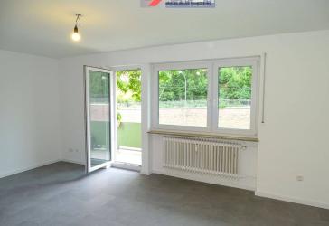 Sehr gut geschnittene 3-Zimmer- Wohnung, neu renoviert in Top-Lage!