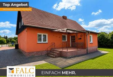 ***Leben mit viel Platz - Einfamilienhaus auf über 5.400 m² Grundstück***