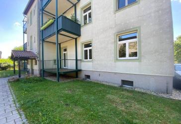 2-Raum-Wohnung im Erdgeschoss mit Balkon zu vermieten