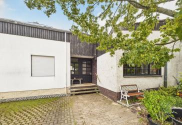 Familienfreundliches Reihenmittelhaus mit Garten, Balkon, Terrasse und viel Platz