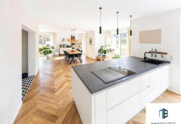 Neuwertiges Einfamilienhaus in Bad Kreuznach mit PV-Anlage, Wärmepumpe, Garten und 2 Stellplätzen