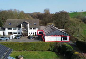 Großzügige Gewerbehalle mit Büro - ca. 300 m² in Much-Markelsbach