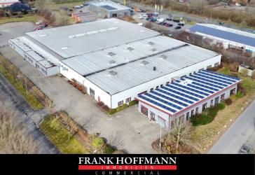 Teilbar! Industriehalle mit Bürogebäude in Nortorf
