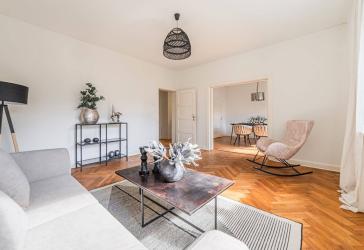 4-Zimmer-Wohnung nur 10 Gehminuten von Marina Sonwik Hafen entfernt - Wohnen mit Freiraum