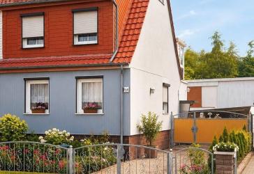 Gepflegte Doppelhaushälfte mitschönem Garten und vielseitigenNutzungsmöglichkeiten