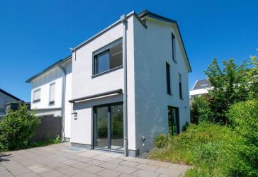 Einziehen und Wohlfühlen - Moderne Doppelhaushälfte in attraktiver Wohnlage von S-Zuffenhauen