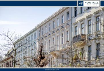 Stilvolle 3-Zimmer-Wohnung mit Balkon in historischem Wohngebäude