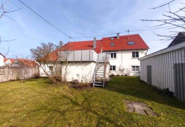 Modernisiertes Wohnhaus samt vielseitig nutzbarer Scheune in Römerstein-Zainingen!