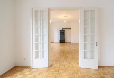 Einzigartige und schöne Maisonettewohnung in Bonn Holzlar mit 3 Balkonen und Garten