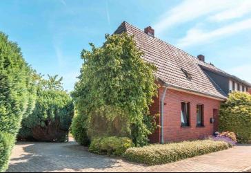 Renovierungsbedürftige Doppelhaushälfte mit Potenzial in Nordhorn