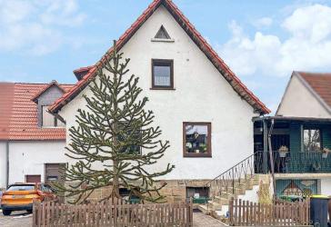 Schönes Einfamilienhaus in Habichtswald