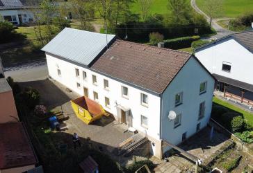 Ländliches Bauernhaus mit Scheune in ruhiger Lage von Rittersdorf