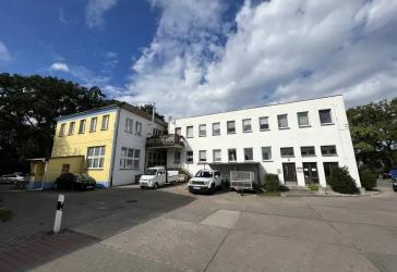 Großes Wohn- & Gewerbeobjekt in Brieselang