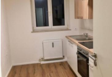 Helle und freundliche 3-Zimmer-Erdgeschosswohnung mit Terrasse in Ulm-Eselsberg