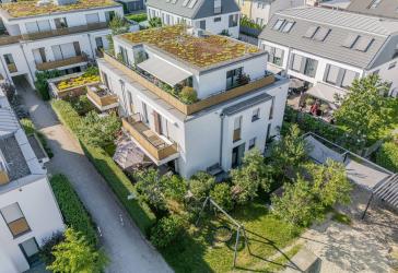 TRUDERING / Moderne 4-Zimmer-Wohnung mit hochwertiger Ausstattung, Westbalkon und zwei Bädern