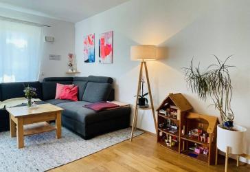 München-Aubing: Neuwertige familienfreundliche 4-Zimmer-Wohnung mit Blick ins Grüne / S-Bahn-Nähe