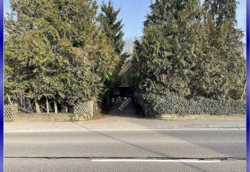 Selten großes Grundstück, freistehendes EFH mit Fachwerkscheune zum wachküssen