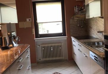 Wohnen im Grünen – Helle 4,5-Zimmer-Wohnung in Nürnberg mit Südbalkon