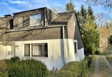 Charmantes Reihenendhaus mit Garten, Garage & Stellplatz - Zentrumsnah gelegen in Niedersprockhövel