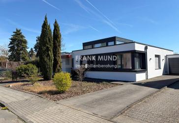 Moderner, energieeffizienter Bungalow in Korschenbroich-Neersbroich