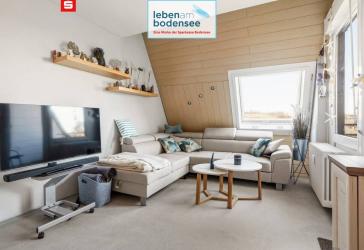 Freundliche und helle Wohnung mit Loggia und schöner Sicht auf Weiher und Weinreben