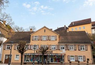 Denkmaljuwel im Herzen von Engen - zentrale Lage, AfA-Vorteile & Entwicklungspotenzial