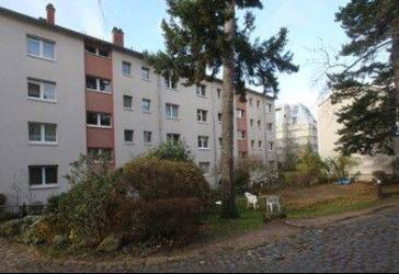 3-Zimmer-Wohnung mit Tageslichtbad ab September bezugsfrei