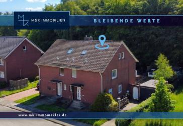 Schöne Doppelhaushälfte mit Garage und Gartensauna in Siedlungsrandlage!