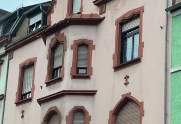 Wannemacher Immobilien **** Sehr schöne Kapitalanlage 4 Eigentumswohnungen modernisiert im 5 Familienhaus von Neunkirchen ****