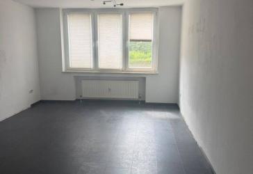 Attraktive 3-Zimmer-Erdgeschosswohnung mit Balkon in Moers-Hochstraß