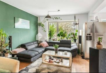 Vermietetes Reihenhaus mit viel Grün, Terrasse und moderner Heiztechnik