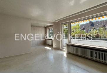 Stilvolles Wohnen auf zwei Ebenen - Komfortwohnung mit Garage in Schwachhausen