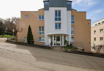 Schöne, großzügige 2-Zimmer Erdgeschosswohnung - zentrale Lage in Lörrach