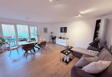 Moderne Erdgeschosswohnung mit großzügigem Wohn-/Essbereich, Terrasse und hochwertiger Einbauküche