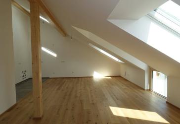 WE 8: Luxuriöses 2-Zi.-NEUBAU-Wohnung im DG mit Glasfaser u. innovativem Energiekonzept