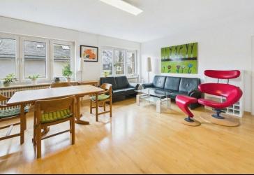 135 m² Wohnfläche | 639 m² Grundstück | Freistehendes Haus mit Einliegerwohnung in Wiesbaden