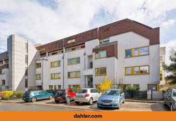 Großzügige 5,5 Zi.-Wohnung mit Balkon & Wellnessbereich