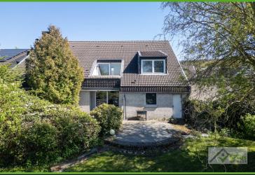 + 5PLUS + BIETERVERFAHREN! SANIERUNGSBEDÜRFTIGES ARCHITEKTENHAUS IN STOLBERG / GRESSENICH +++