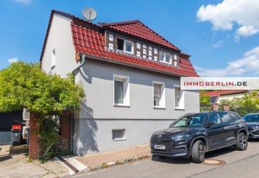 IMMOBERLIN.DE - Toplage Märkische Schweiz! Exquisites Haus mit Gartenidylle & Weitsicht im Ortskern