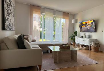 Helle, großzügige 2-Zimmer-Wohnung mit Terrasse, Einbauküche und Garage in Heidenheim