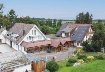 37.000m² voller Möglichkeiten & ca.700 m² Wohnfläche. Ihr Konzept, Ihre Ideen sind gefragt!