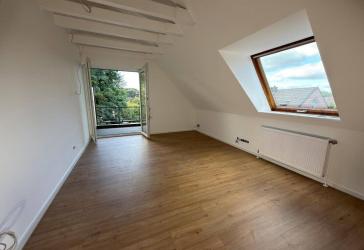 Neu ausgebaute Studenten-WG, Zimmer Vermietung, provisionsfrei