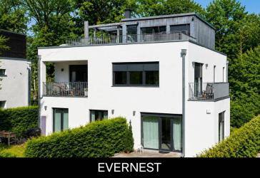 Zeitlose Architektur in der Nauener Vorstadt - modernes Dreifamilienhaus nahe Jungfernsee
