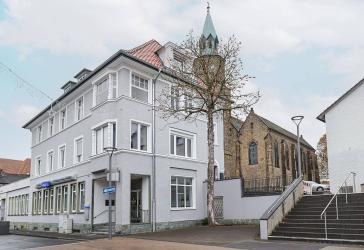 Preis reduziert: Altbaujuwel mit Balkon - stilvolles Wohnen im Herzen von Bad Salzuflen