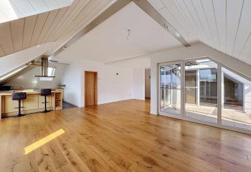 Außergewöhnliche Appartement-Terrasse in Perl - Panoramablick auf die Weinberge & Dachterrasse
