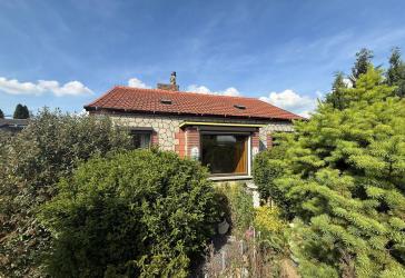 Kleinhaus auf großzügigem Grundstück