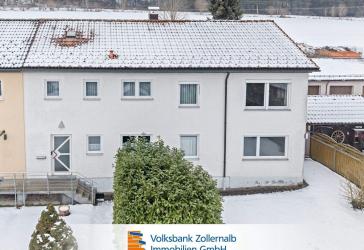 Schöne Doppelhaushälfte mit zwei Wohnungen