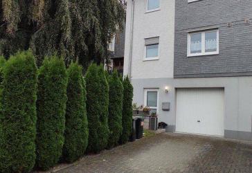 Gepflegtes Reihenendhaus 157 m², BJ 2007, 470 m² Südgrundstück, Garage und 2 Stellplätze