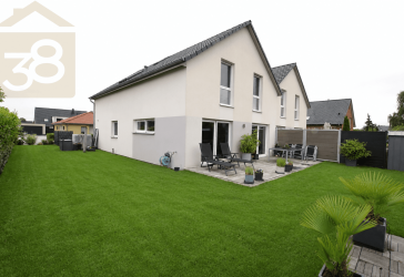 Neuwertige Doppelhaushälfte mit Terrasse in Top Lage von Wendschott! Meine Immobilie = Mein Partner