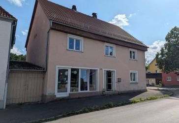 Günstiger Einstieg ins Eigenheim: Viel Platz für wenig Geld mit Eigenleistung!